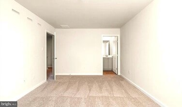 66 Nelsons Wy in Mount Holly, NJ - Building Photo - Building Photo