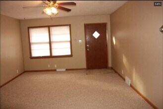 1426-1428 Jarvis Dr in Manhattan, KS - Building Photo - Building Photo