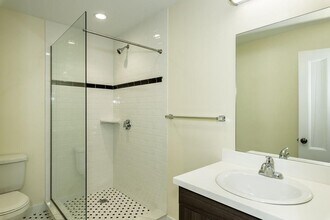 29 Bentley St, Unit SF in Boston, MA - Building Photo - Building Photo
