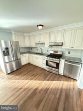 4337 Granby Rd in Woodbridge, VA - Foto de edificio - Building Photo