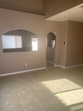 4457 Tomer Ln in Las Vegas, NV - Building Photo - Building Photo