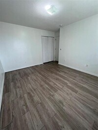 711 Caribbean Dr photo'