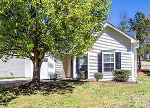 4018 Far West Dr in Charlotte, NC - Building Photo - Building Photo