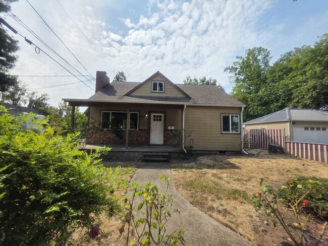 property at 640-MHH2640 South St NE