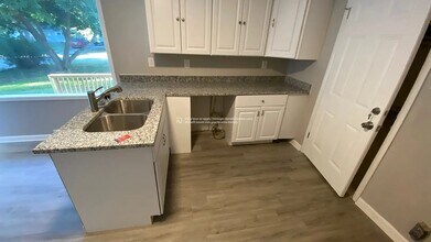 7700 E 108 Terrace in Kansas City, MO - Building Photo - Building Photo