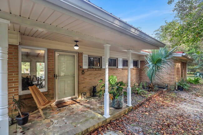 8 Marvalingrove Dr in Savannah, GA - Building Photo - Building Photo