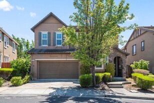 Unit in San Ramon, CA - Building Photo