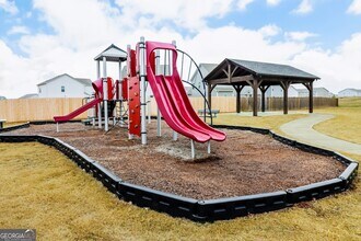 134 Innis Brk Cir in Cartersville, GA - Building Photo - Building Photo