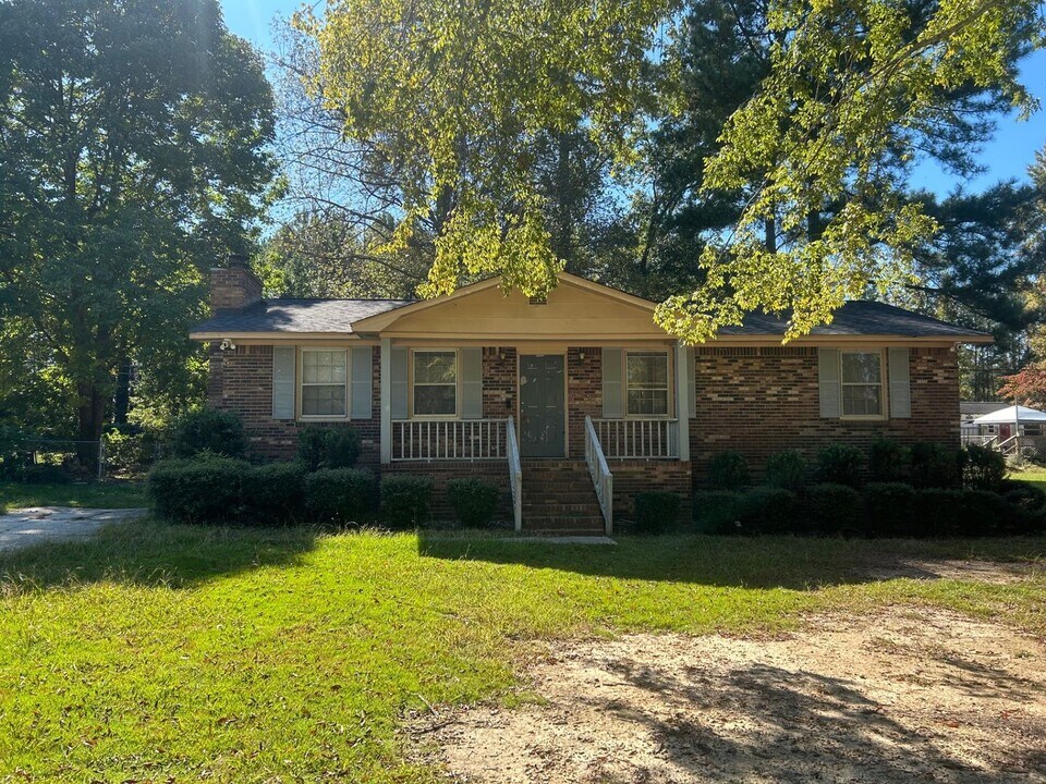 1961 Haviland Cir in Columbia, SC - Building Photo