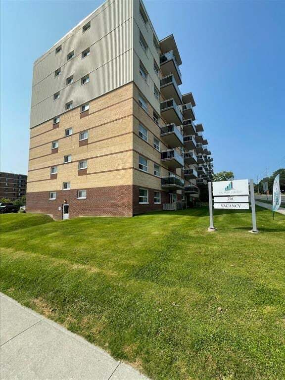 Parkhill in Peterborough, ON - Building Photo - Building Photo