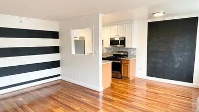 610 Main St, Unit 306 in Laurel, MD - Building Photo - Building Photo