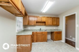 742 King Rd in Jonesboro, GA - Building Photo - Building Photo