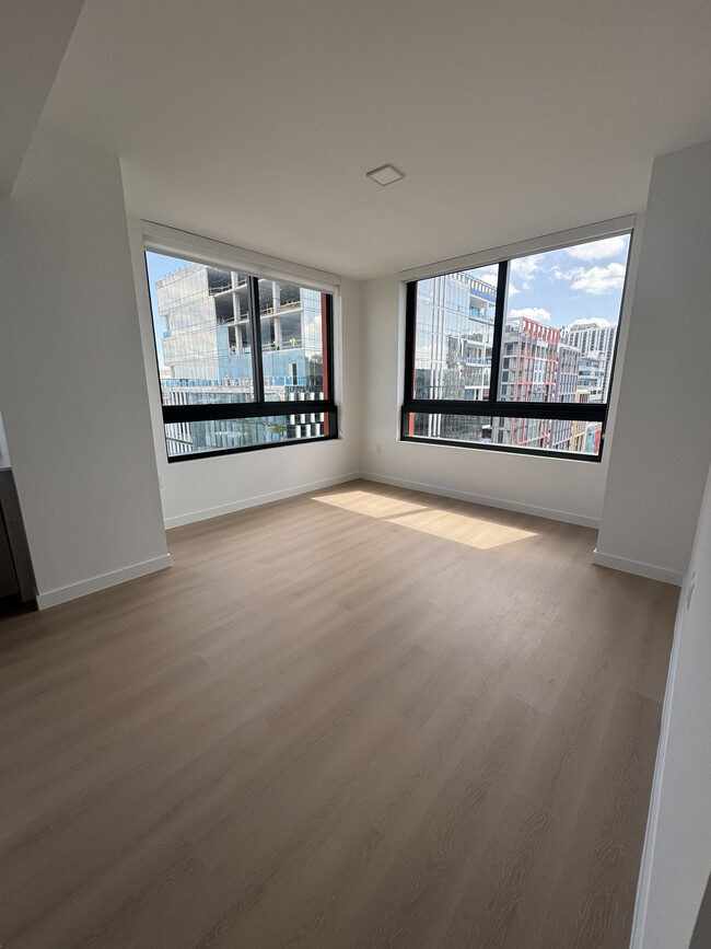 property at 226 NW 33rd St