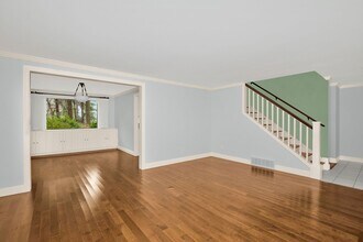 4101 106th Pl NE in Kirkland, WA - Building Photo - Building Photo