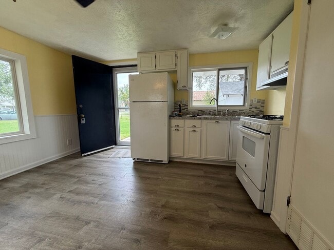 property at 1121 E 7th Ave