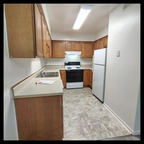 600 Reusens Rd, Unit D38 in Lynchburg, VA - Building Photo