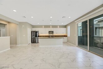 11302 Kraft Mountain Ave in Las Vegas, NV - Building Photo - Building Photo