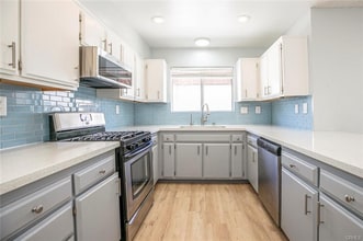 12411 Osborne St in Los Angeles, CA - Building Photo - Building Photo