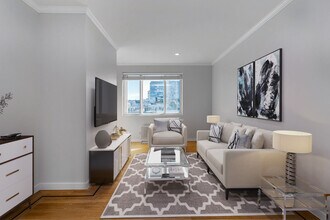 1369 Hyde in San Francisco, CA - Foto de edificio - Building Photo