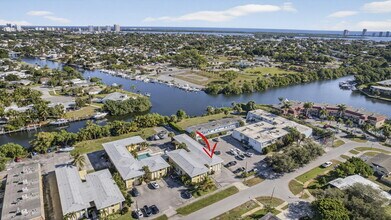 727 Hummingbird Way in North Palm Beach, FL - Building Photo - Building Photo