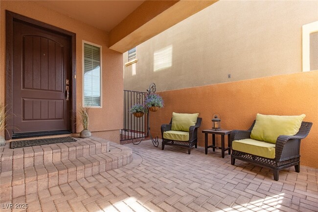 property at 2070 Morro Vista Dr