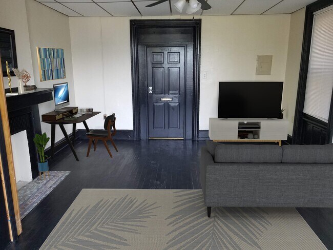 1225 W Allegheny Ave in Philadelphia, PA - Building Photo - Building Photo