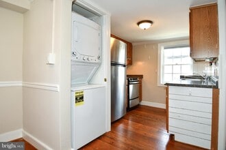 1 S Madison St in Middleburg, VA - Building Photo - Building Photo