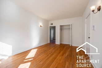 4038 N Ashland Ave, Unit E3 in Chicago, IL - Building Photo - Building Photo