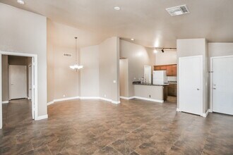 2231 N 89th Ave in Phoenix, AZ - Building Photo - Building Photo