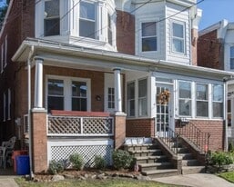 10 W Knight Ave in Collingswood, NJ - Building Photo