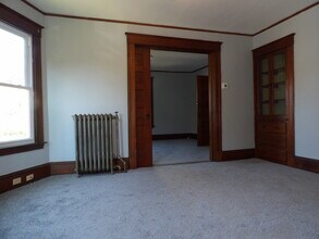 172 Woodland St in Bristol, CT - Building Photo - Building Photo