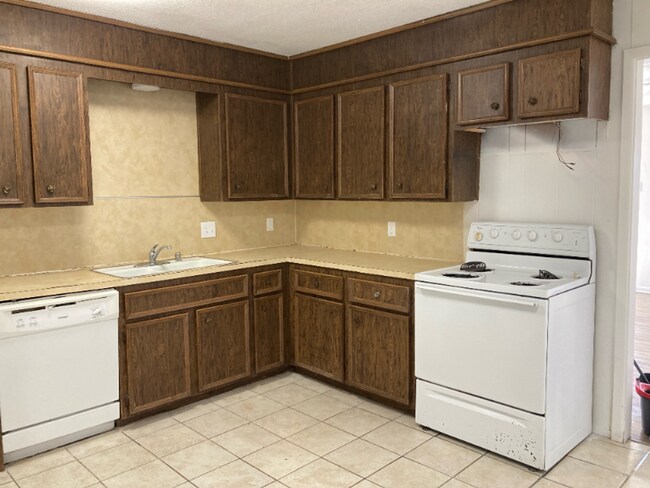 7306 Avenue W in Lubbock, TX - Building Photo - Building Photo