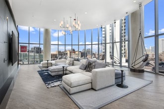 727 West Madison in Chicago, IL - Building Photo - Interior Photo