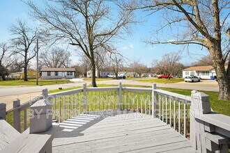 1200 E 136th St in Grandview, MO - Building Photo - Building Photo