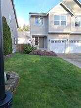 293 NE Miramar Cir in Bremerton, WA - Building Photo - Building Photo