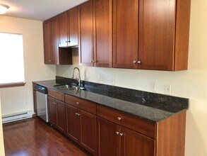 2807 15th Ave NW in Minot, ND - Building Photo - Building Photo