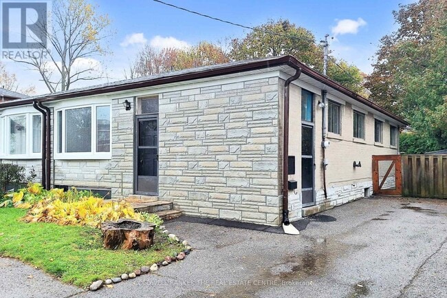 property at 21 Glass Dr