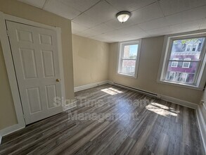 40 E Washington St in Hagerstown, MD - Foto de edificio - Building Photo