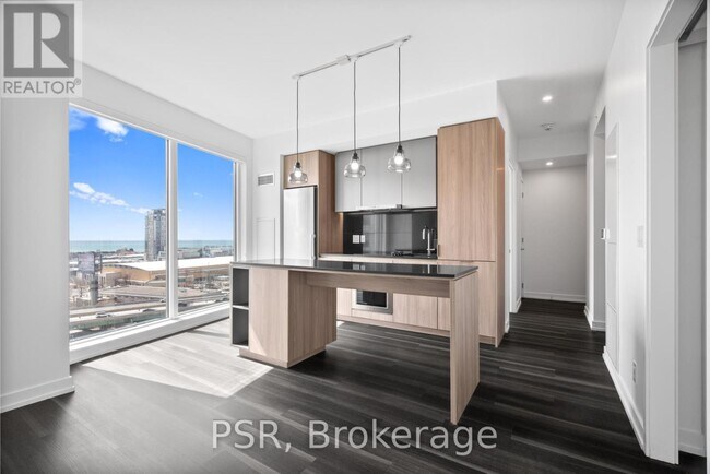 25-1425 Ordnance St in Toronto, ON - Building Photo - Building Photo