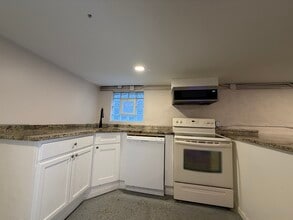 4123 N Narragansett Ave, Unit Garden in Chicago, IL - Building Photo - Building Photo