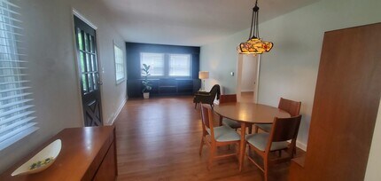 425 Ingleside Ave in Aurora, IL - Building Photo - Building Photo