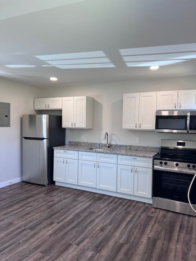 14311 Rte 9W in Ravena, NY - Building Photo - Building Photo