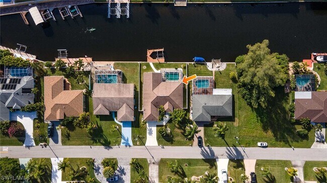 property at 414 SW 47th St