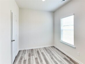 1000 Claas Wy in Locust Grove, GA - Building Photo - Building Photo