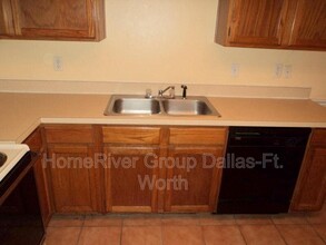 2713 Stanford St in Rowlett, TX - Building Photo - Building Photo
