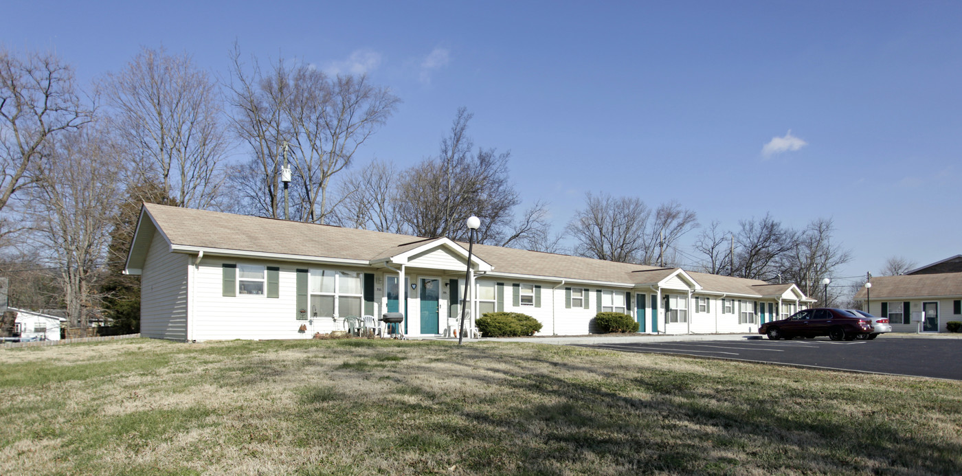 701-735 Shamrock Ave in Knoxville, TN - Building Photo