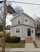 36 Maple Ave in Edison, NJ - Building Photo