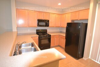 6694 Frances Celia Ave in Las Vegas, NV - Building Photo - Building Photo