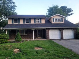 4008 Oakland Road, Unit 4008 Oakland Rd in Bethlehem, PA - Building Photo