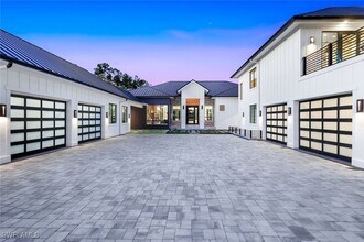 6677 Hunters Rd in Naples, FL - Building Photo - Building Photo